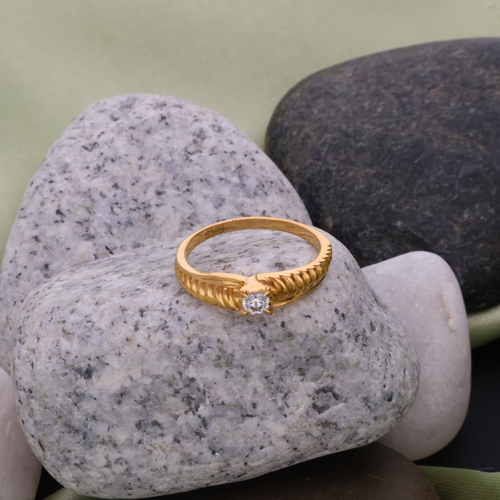 WEDDING RING